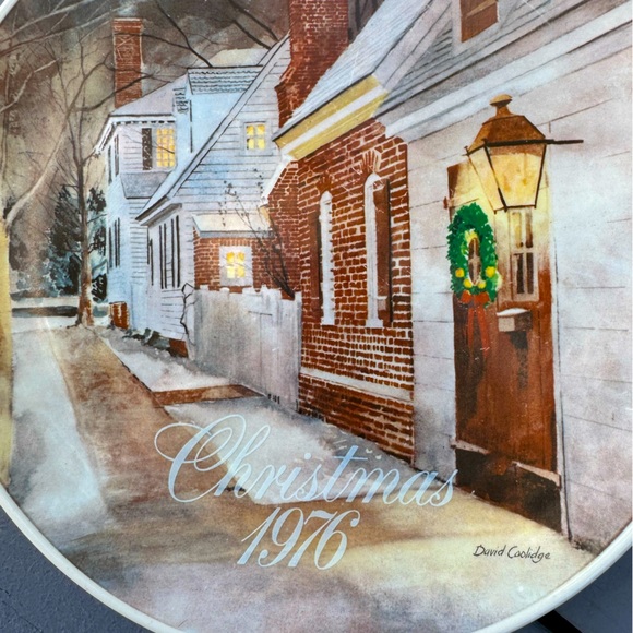 Smucker's COLLECTOR
SERIES CHRISTMAS PLATES 1976 - Picture 4 of 6